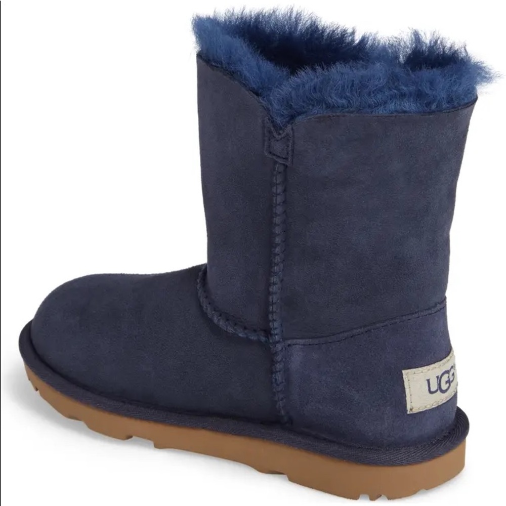UGG Mini Bailey Button II Genuine Sherling Boot - Picture 2 of 8